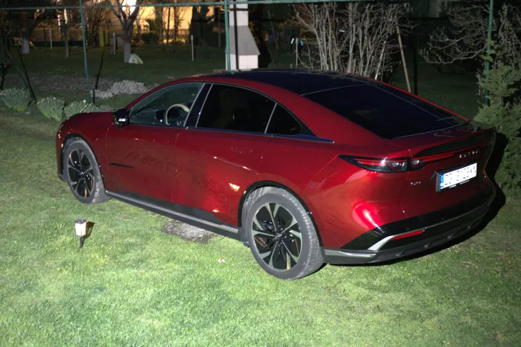 Je li ovo najljep&scaron;i automobil dana&scaron;njice? Mislili su na ba&scaron; svaki detalj, pogledajte ljepoticu