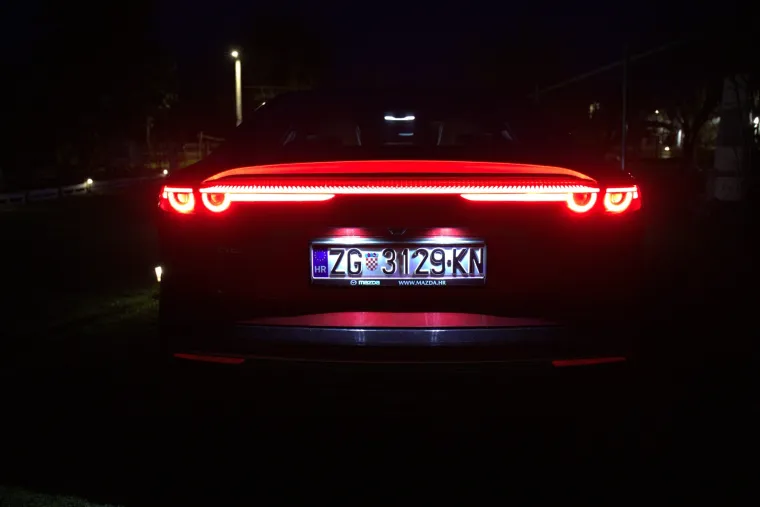 Je li ovo najljep&scaron;i automobil dana&scaron;njice? Mislili su na ba&scaron; svaki detalj, pogledajte ljepoticu