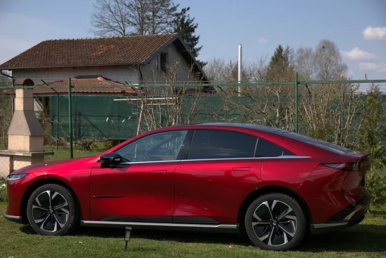 Je li ovo najljep&scaron;i automobil dana&scaron;njice? Mislili su na ba&scaron; svaki detalj, pogledajte ljepoticu