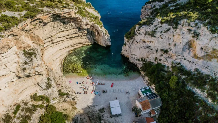 Nijemci nahvalili hrvatske plaže: 'Ove su najljep&scaron;e, jer imaju kristalno čisto more'