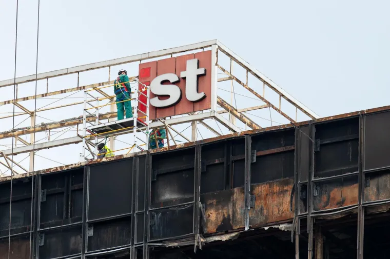 Kultni simbol zauvijek odlazi u povijest: Pred Vjesnik stigla i ogromna dizalica