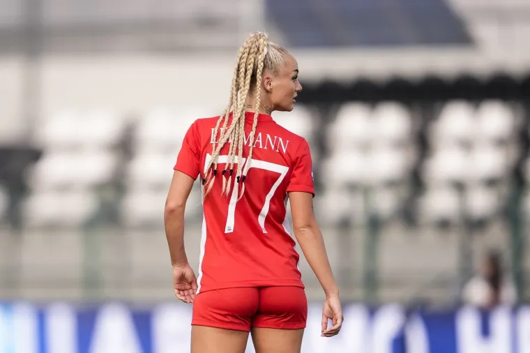 Fatalna plavu&scaron;a na nezapamćenom udaru: 'To &scaron;to pričaju o meni nije istina'