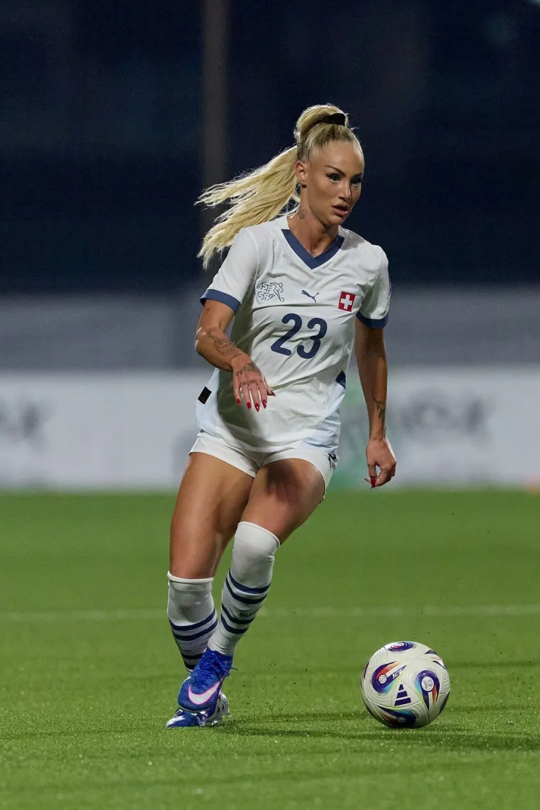 Fatalna plavu&scaron;a na nezapamćenom udaru: 'To &scaron;to pričaju o meni nije istina'