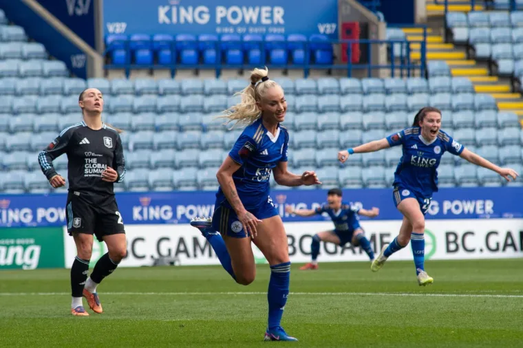 Fatalna plavu&scaron;a na nezapamćenom udaru: 'To &scaron;to pričaju o meni nije istina'