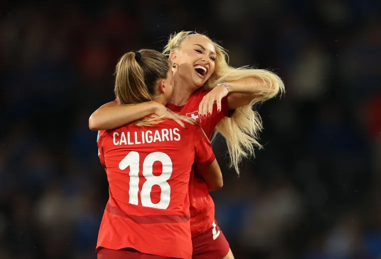 Fatalna plavu&scaron;a na nezapamćenom udaru: 'To &scaron;to pričaju o meni nije istina'