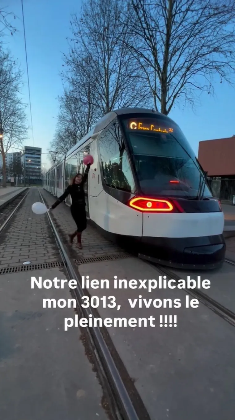 Zaljubila se u tramvaj! Za njega se simbolično udala, ali čekajte da pročitate i ostale detalje