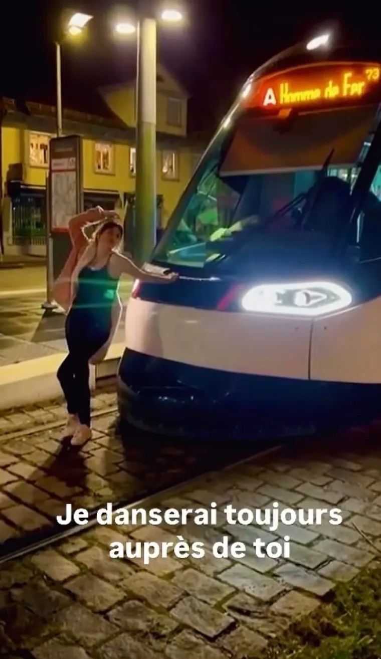 Zaljubila se u tramvaj! Za njega se simbolično udala, ali čekajte da pročitate i ostale detalje