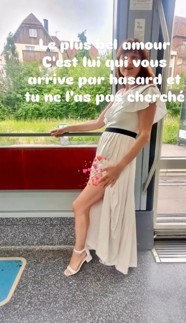 Zaljubila se u tramvaj! Za njega se simbolično udala, ali čekajte da pročitate i ostale detalje