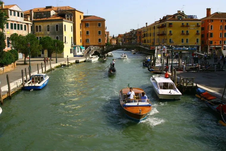 Deset najnevjerojatnijih vodenih čuda svijeta: Od veličanstvenih prizora zastaje dah