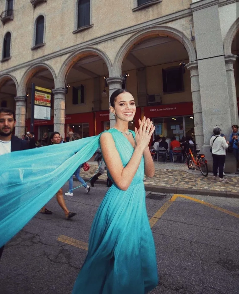 Ljepotica koja je zaludila Neymara i Mendesa: Tko je zanosna Bruna Marquezine?