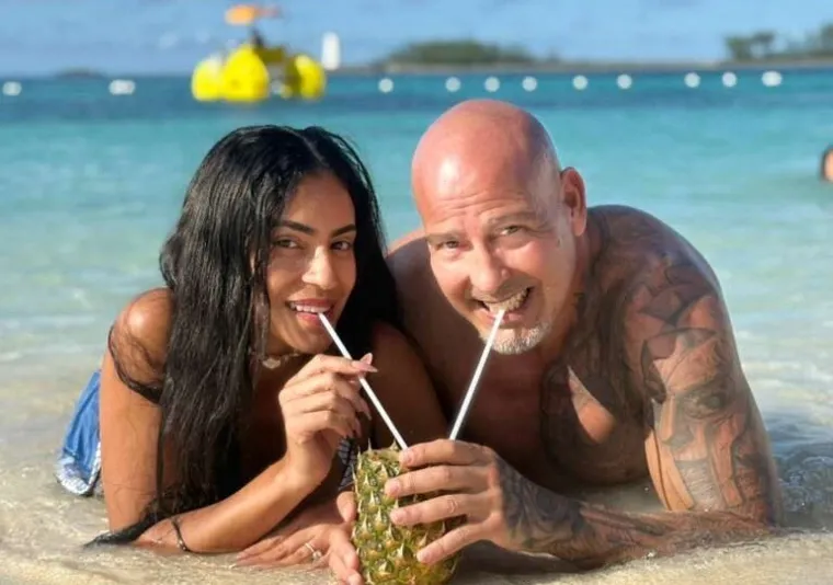 Rekla je 'da' 26 godina starijem mu&scaron;karcu: Na meti je kritika, ali ona živi pravu bajku