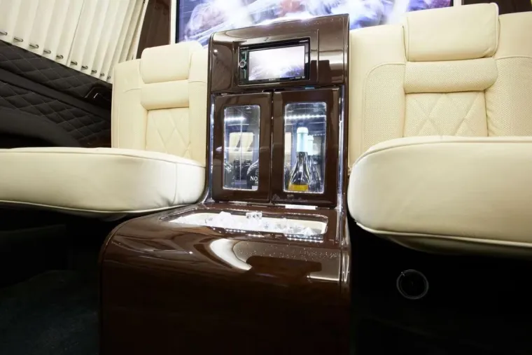 Auto? Ne, već monstrum od 600.000 &euro;! Spoj brutalne sile i luksuza kakvog jo&scaron; niste vidjeli