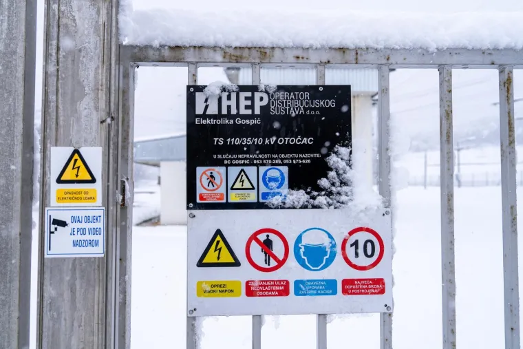 Snježni &scaron;ok u Hrvatskoj! Proljeće nestalo preko noći, ovi prizori su nestvarni...