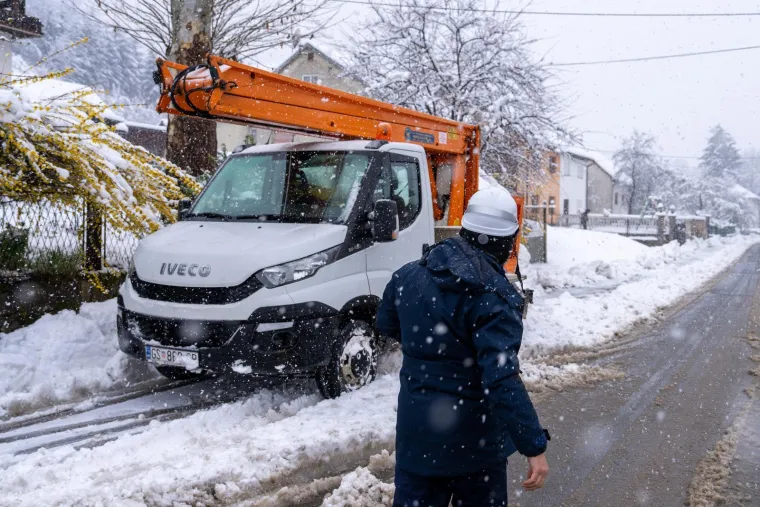 Snježni &scaron;ok u Hrvatskoj! Proljeće nestalo preko noći, ovi prizori su nestvarni...