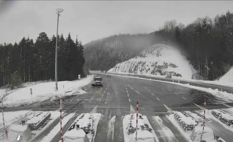 Snježni &scaron;ok u Hrvatskoj! Proljeće nestalo preko noći, ovi prizori su nestvarni...