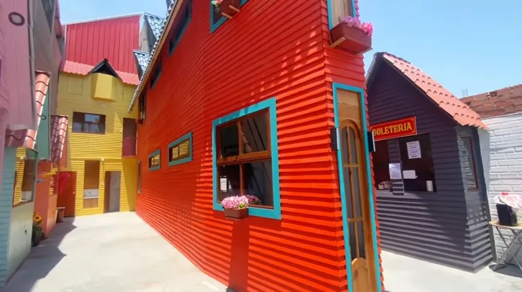 Izgradio je najužu kuću na svijetu, s prednje strane &scaron;iroku samo 63 cm! I iznutra izgleda sjajno