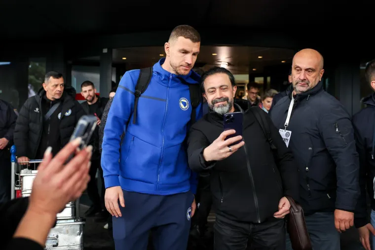 Pogledajte kako su navijači BiH dočekali Džeku i ostale heroje