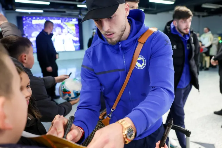 Pogledajte kako su navijači BiH dočekali Džeku i ostale heroje