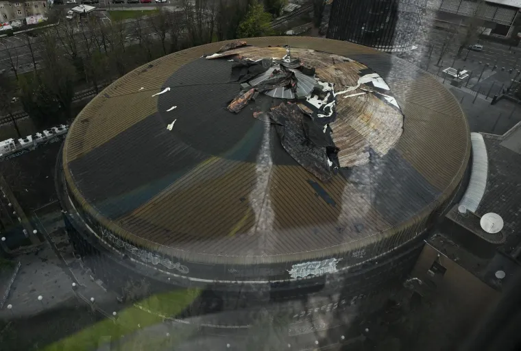 Oluja uni&scaron;tila i legendarnu Cibonu: Hoće li se i ovo ru&scaron;iti? Evo kako je nastradao Draženov dom