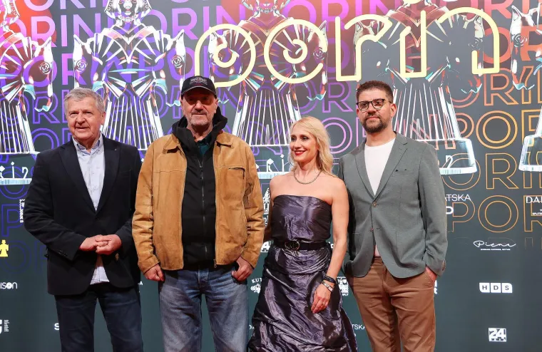 Giulliano, Goran Karan ili Mrle u gaćama: Ne zna se tko je &scaron;armantniji na dodjeli Porina