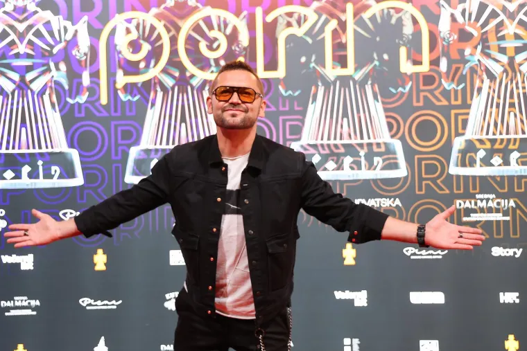 Giulliano, Goran Karan ili Mrle u gaćama: Ne zna se tko je &scaron;armantniji na dodjeli Porina