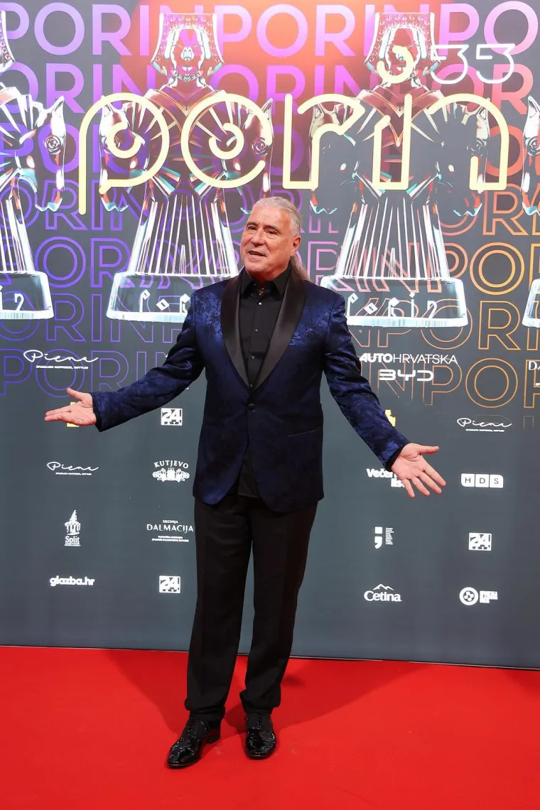 Giulliano, Goran Karan ili Mrle u gaćama: Ne zna se tko je &scaron;armantniji na dodjeli Porina