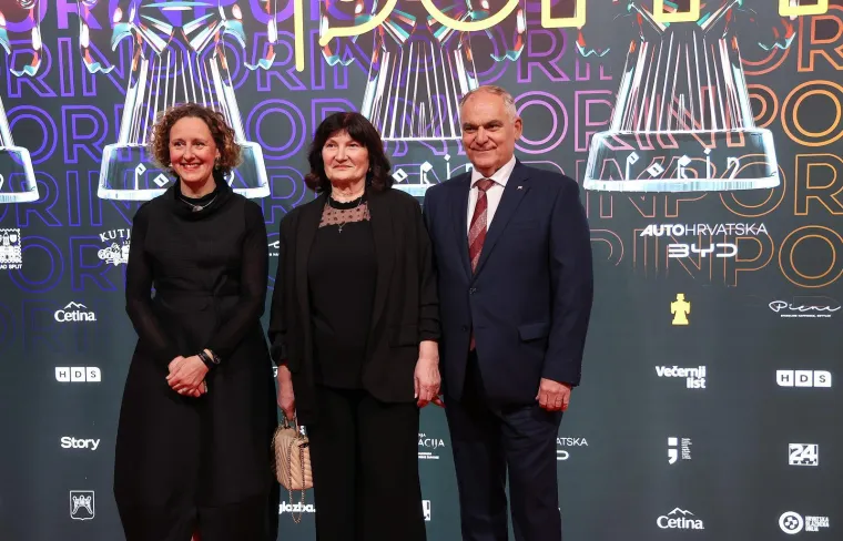 Giulliano, Goran Karan ili Mrle u gaćama: Ne zna se tko je &scaron;armantniji na dodjeli Porina