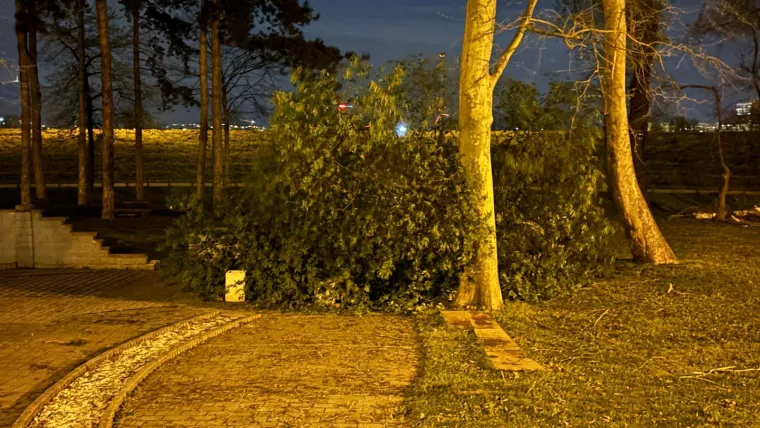 Oluja 'počupala' Bundek: Pogledajte &scaron;to je ostalo od omiljenog zagrebačkog parka