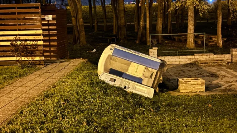 Oluja 'počupala' Bundek: Pogledajte &scaron;to je ostalo od omiljenog zagrebačkog parka