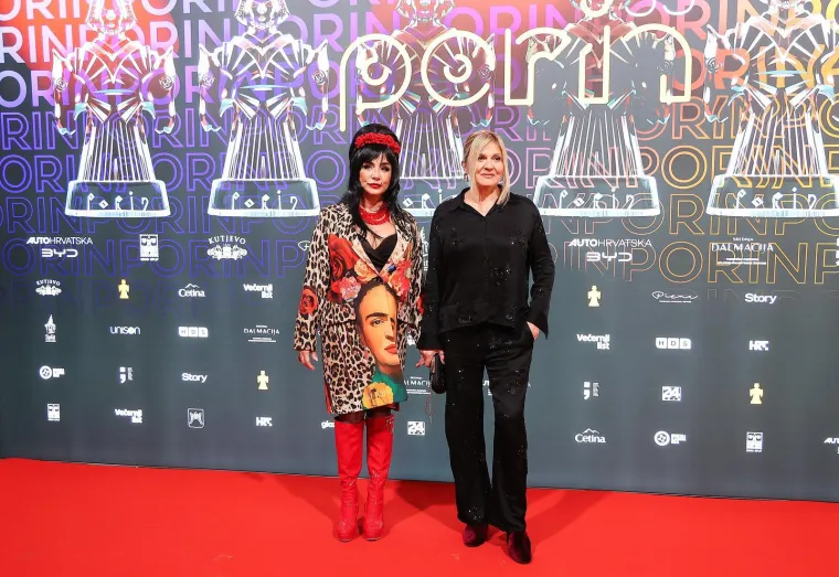 Giulliano, Goran Karan ili Mrle u gaćama: Ne zna se tko je &scaron;armantniji na dodjeli Porina