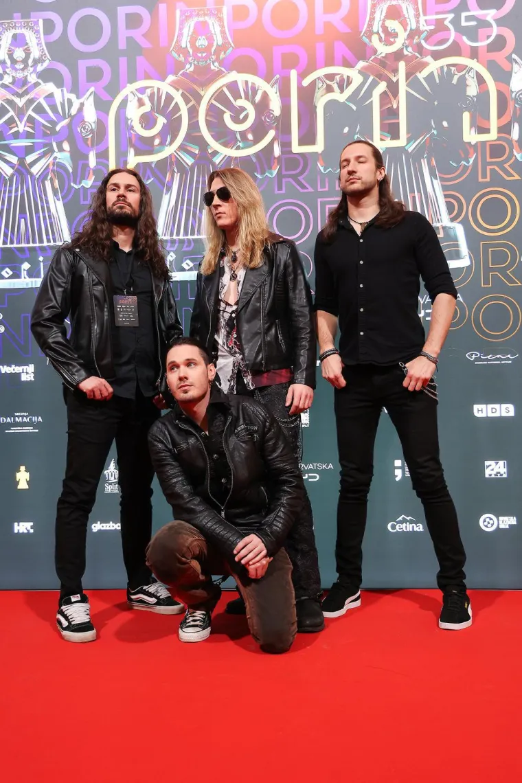 Giulliano, Goran Karan ili Mrle u gaćama: Ne zna se tko je &scaron;armantniji na dodjeli Porina