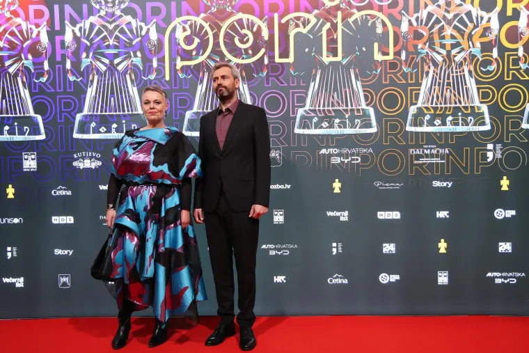 Giulliano, Goran Karan ili Mrle u gaćama: Ne zna se tko je &scaron;armantniji na dodjeli Porina