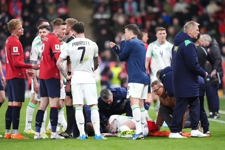 Nogometa&scaron; ostao nepomično ležati, stadion je utihnuo i uslijedila je drama