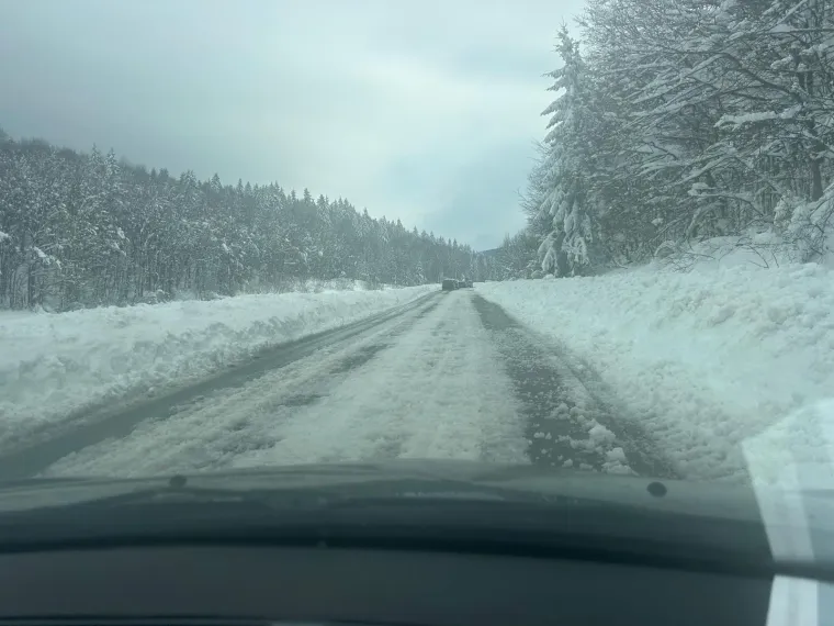 Pogledajte na &scaron;to liči stara cesta prema moru: 'Cijeli život se tu vozim, ovo jo&scaron; nisam doživila'