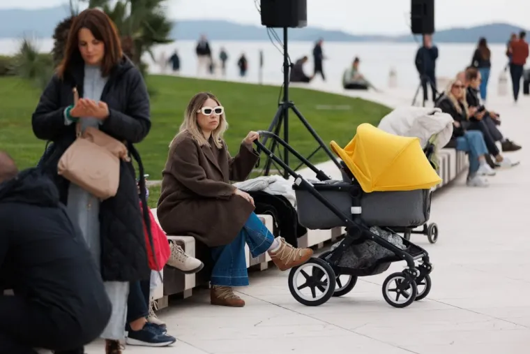 Ma tako to radi kraljica zadarske &scaron;pice: Atraktivna Marija ponovno 'oduzimala dah' prolaznicima