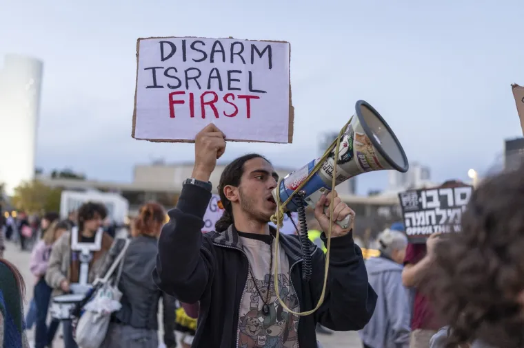 Pogledajte &scaron;to su Iranci poslali na Izrael: U Tel Avivu razbijen antiratni prosvjed