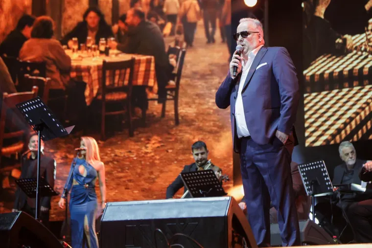 Ovako se partijalo u Zagrebu: Hitovi 'kralja narodne glazbe' odzvanjali su Arenom