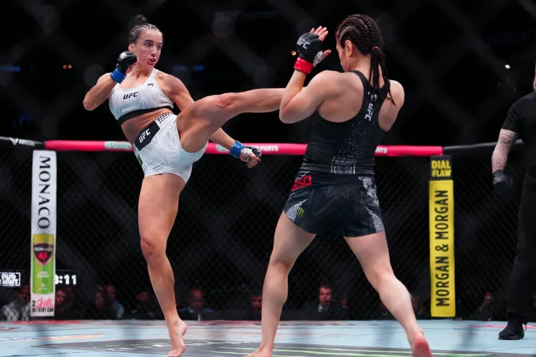 Meksikanka izgleda nježno, ali udara brutalno: Ovako nokautira djevojka od 60 kila!