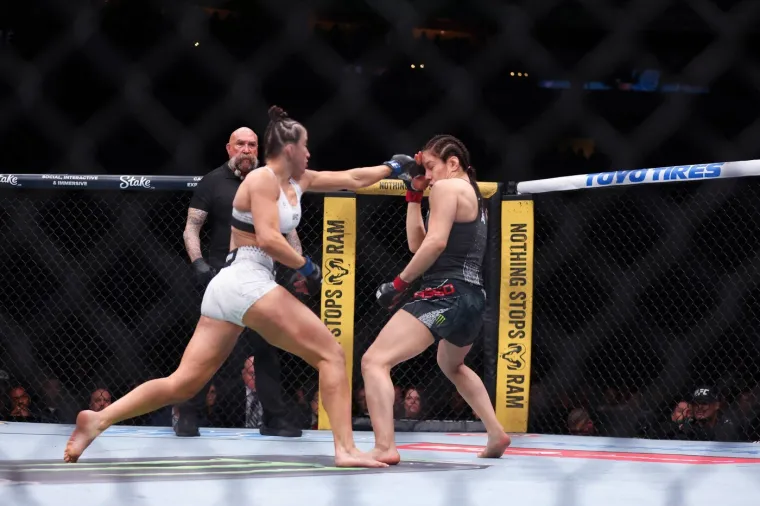 Meksikanka izgleda nježno, ali udara brutalno: Ovako nokautira djevojka od 60 kila!