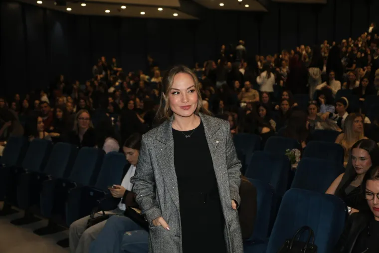 Jakov Jozinović 'zapalio' Beograd: Srpski glazbenici pružili mu podr&scaron;ku, evo tko se sve pojavio