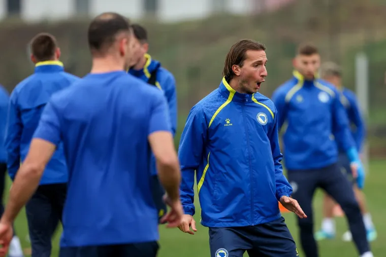 Biv&scaron;i dinamovac plijenio pažnju na treningu Bosne i Hercegovine