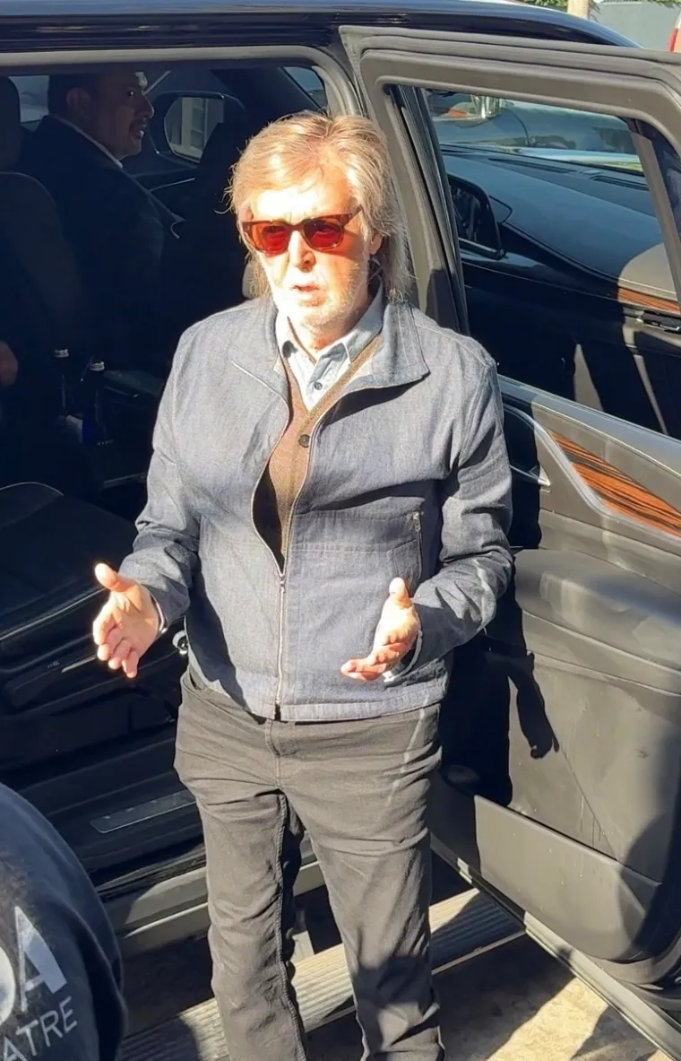 Prepoznajete li ga? Ova se legenda opra&scaron;ta, a pogledajte kako je izgledao u mladosti