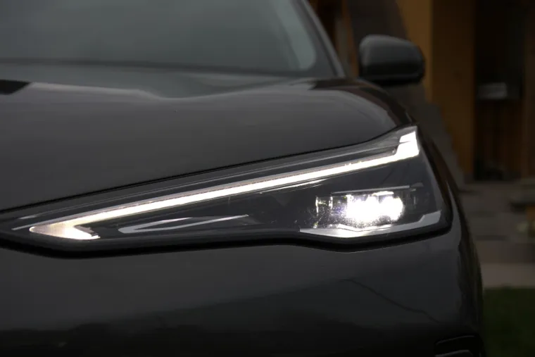 SUV koji ru&scaron;i predrasude: Izgleda skromno, ali iznutra skriva pravu tehnolo&scaron;ku zvijer