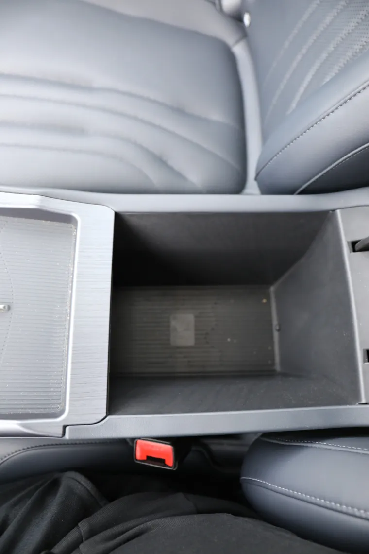 SUV koji ru&scaron;i predrasude: Izgleda skromno, ali iznutra skriva pravu tehnolo&scaron;ku zvijer