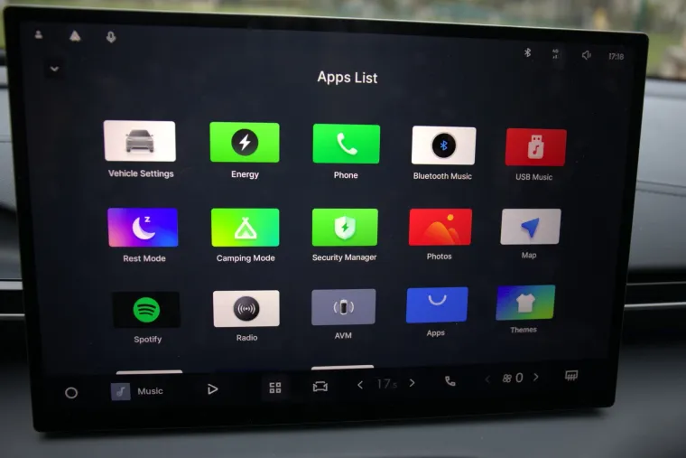 SUV koji ru&scaron;i predrasude: Izgleda skromno, ali iznutra skriva pravu tehnolo&scaron;ku zvijer