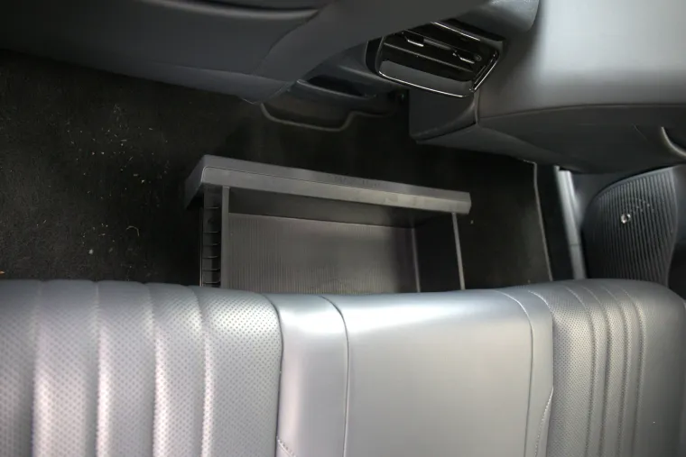 SUV koji ru&scaron;i predrasude: Izgleda skromno, ali iznutra skriva pravu tehnolo&scaron;ku zvijer