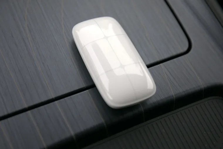 SUV koji ru&scaron;i predrasude: Izgleda skromno, ali iznutra skriva pravu tehnolo&scaron;ku zvijer