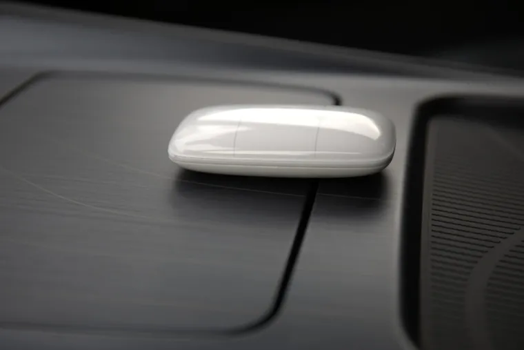 SUV koji ru&scaron;i predrasude: Izgleda skromno, ali iznutra skriva pravu tehnolo&scaron;ku zvijer