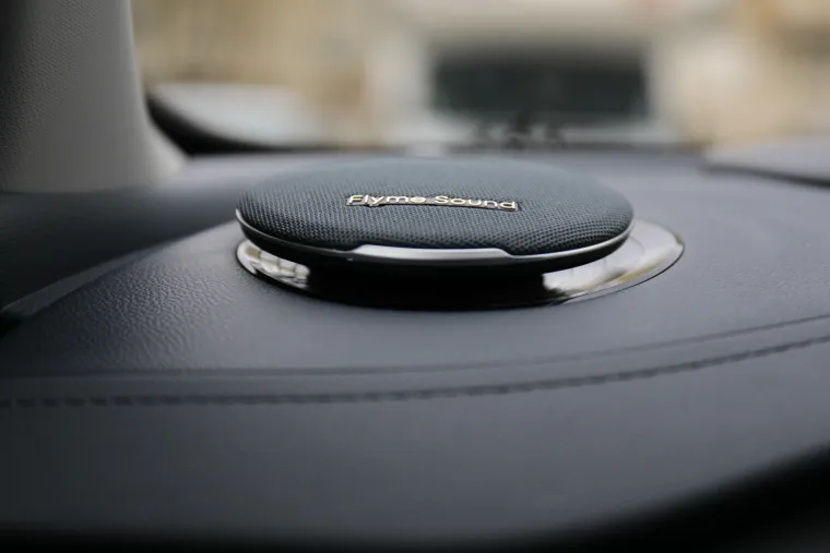 SUV koji ru&scaron;i predrasude: Izgleda skromno, ali iznutra skriva pravu tehnolo&scaron;ku zvijer