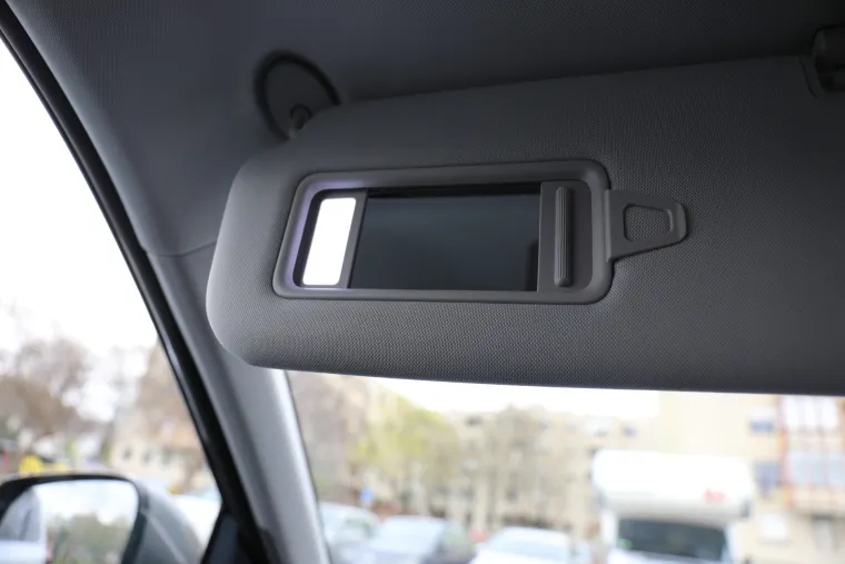 SUV koji ru&scaron;i predrasude: Izgleda skromno, ali iznutra skriva pravu tehnolo&scaron;ku zvijer